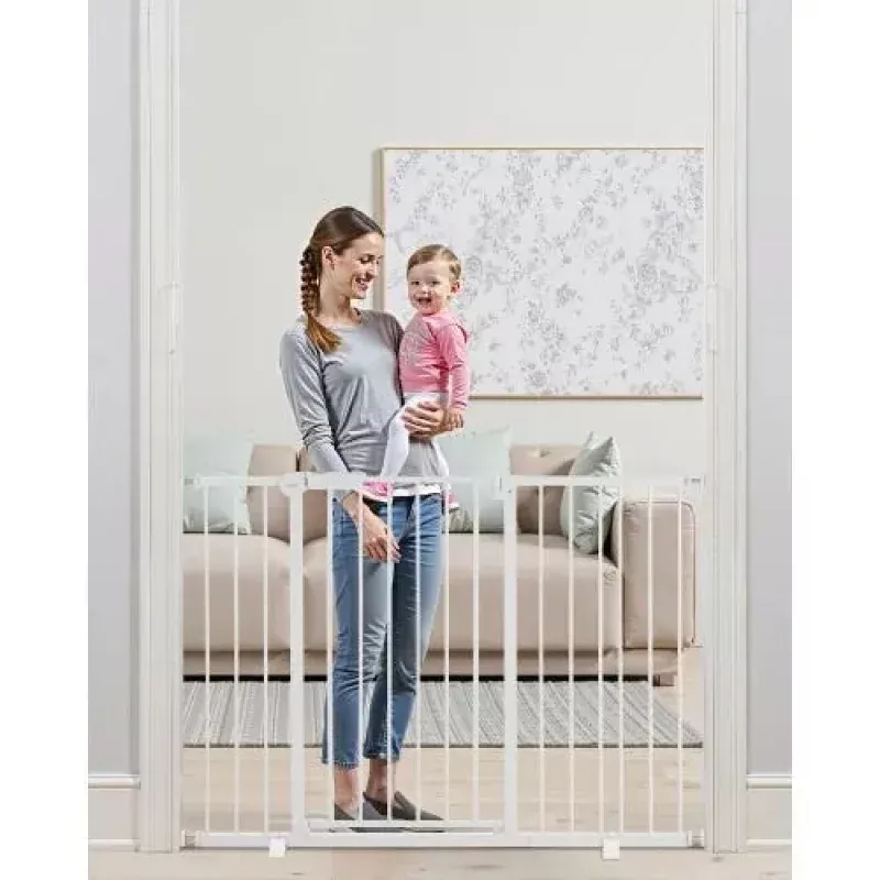 Adjustable Baby Gate for Dogs - White